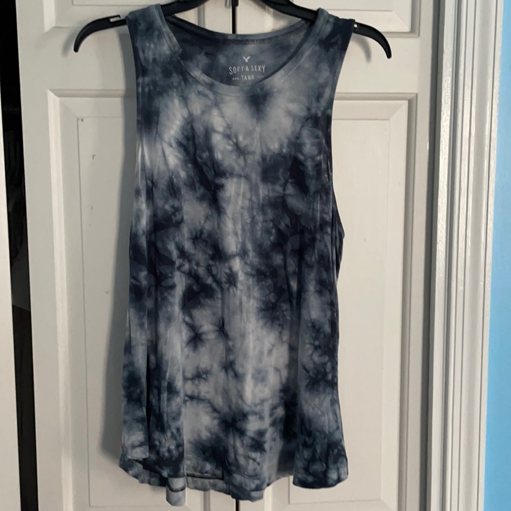 women’s tank top
